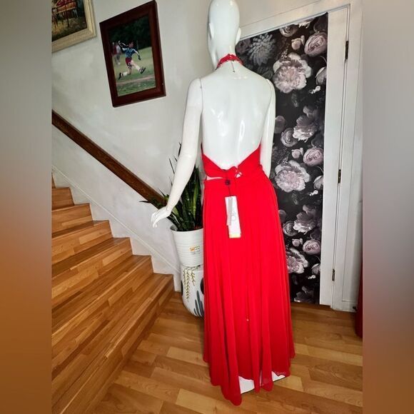 Anthropologie x PatBO
Cut-Out Halterneck Maxi Dress - Picture 10 of 11